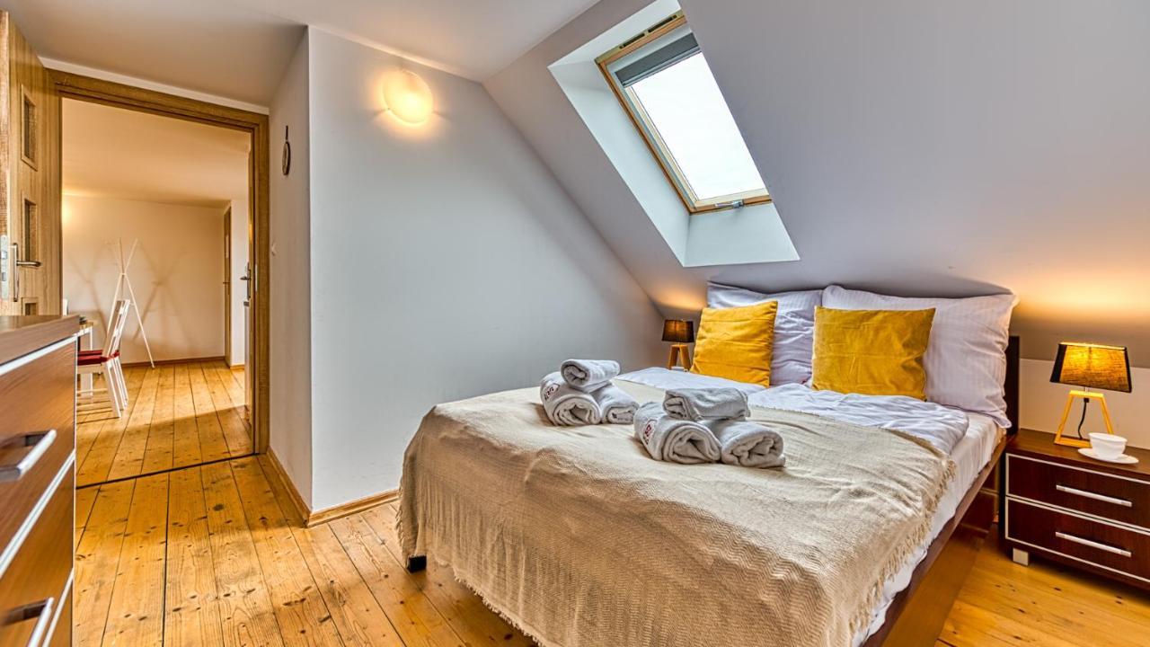 Izerska Baza - Basen, Ebike, Narty, Sauna, Jacuzzi, Las Blisko Swieradow Zdroj - 5D Apartamenty Giebultow  Экстерьер фото